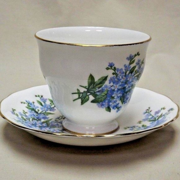Queen Anne Bone China Forget-Me-Not Footed Tea Cup and Saucer Pattern no. 7527 - Picture 8 of 11